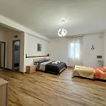 Casa Sole Eventi, Wi-fi, Fronte Mare Con Piscina Hébergement de vacances Alcamo