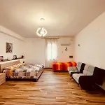 Casa Sole Eventi, Wi-fi, Fronte Mare Con Piscina Hébergement de vacances