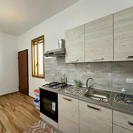 Casa Sole Eventi, Wi-fi, Fronte Mare Con Piscina 度假居 *