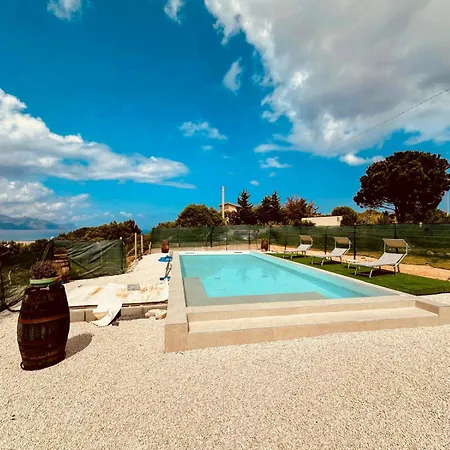 Hébergement de vacances Casa Sole Eventi, Wi-fi, Fronte Mare Con Piscina Alcamo