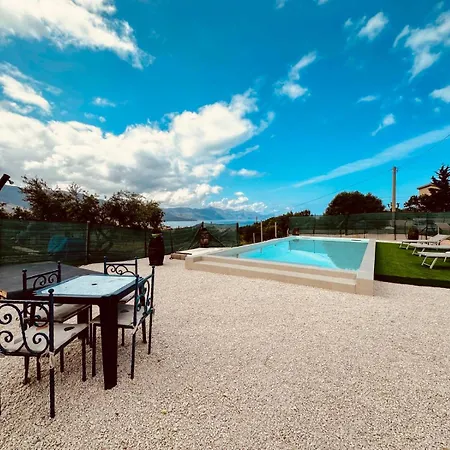 度假居 Casa Sole Eventi, Wi-fi, Fronte Mare Con Piscina