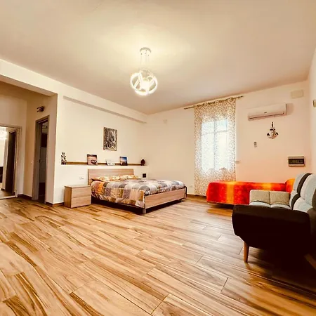 Casa Sole Eventi, Wi-fi, Fronte Mare Con Piscina 度假居
